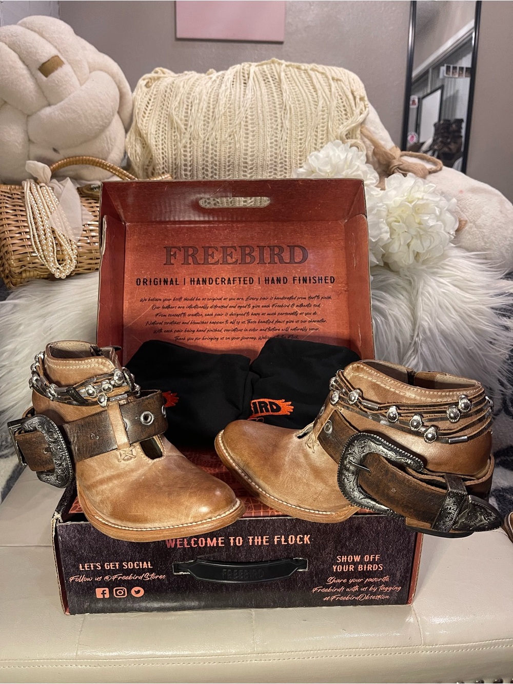 Freebird By Steven “Saloon” Leather Bootie in Taupe MSRP $295